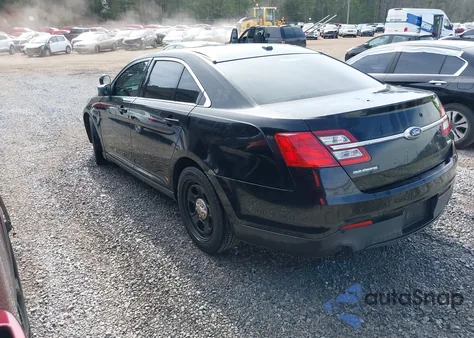 2016 Ford Police Interceptor из США, поврежденный, VIN 1FAHP2MK6GG137148